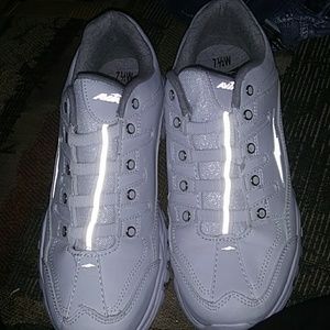 avia memory foam shoes